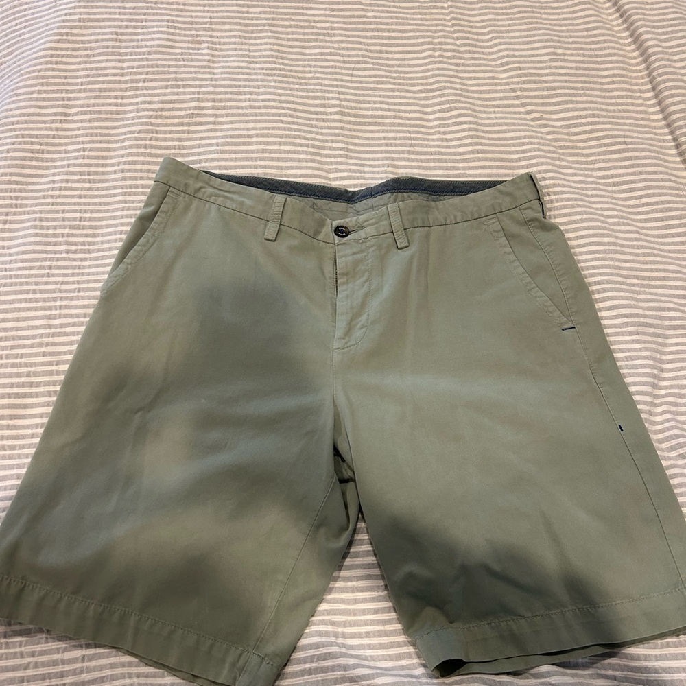 Men’s Tommy Bahama - Light Green Shorts - Size 36
